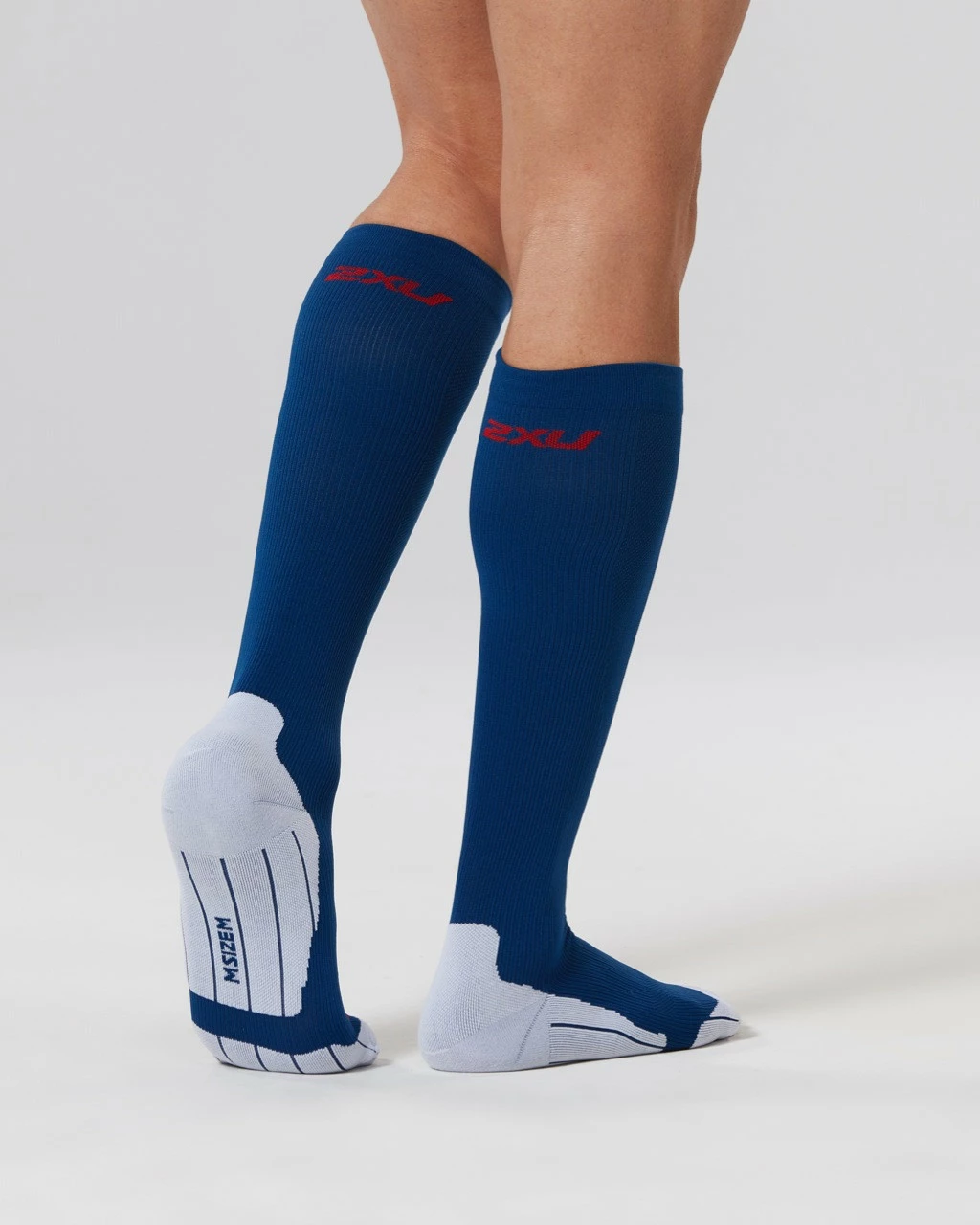 2XU - Men's Compression Performance Run Socks - Image 8