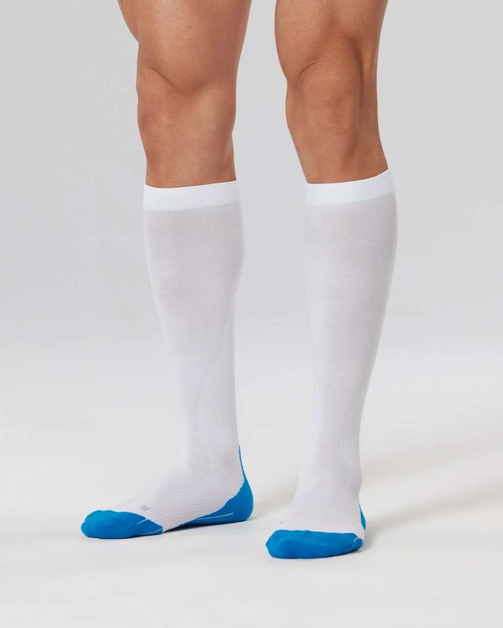 2XU - Men's Compression Performance Run Socks - Image 11