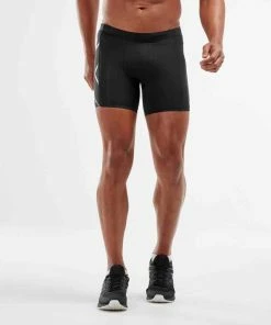 2XU - Core Compression 1/2 Shorts - Men's - 2023