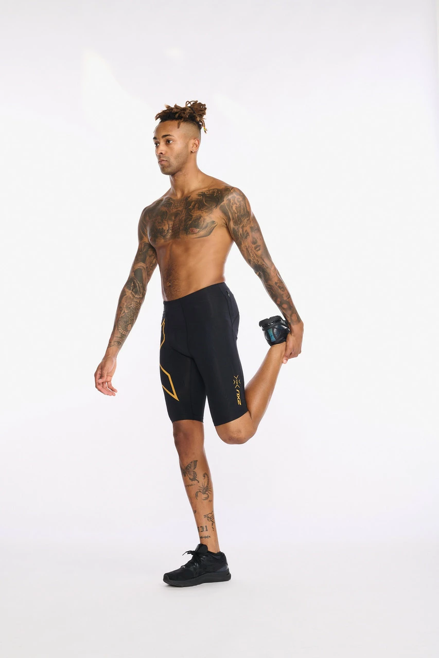 2XU - Light Speed Compression Shorts - Men's - Black/Turmeric Reflective - Image 2