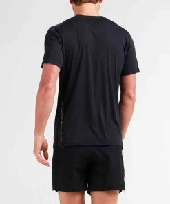 2XU - Xvent G2 Short Sleeve Tee - Men's 15 2XU - Xvent G2 Short Sleeve Tee - Men's -2XU-shop MR6143a BLK SRF 01 squashed 28783.1668596112