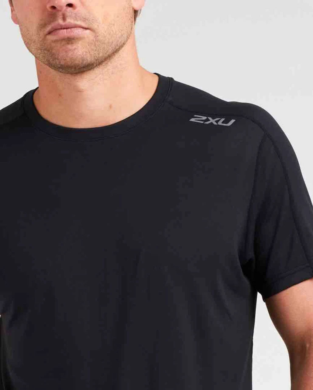 2XU - Xvent G2 Short Sleeve Tee - Men's 5 2XU - Xvent G2 Short Sleeve Tee - Men's - Image 5