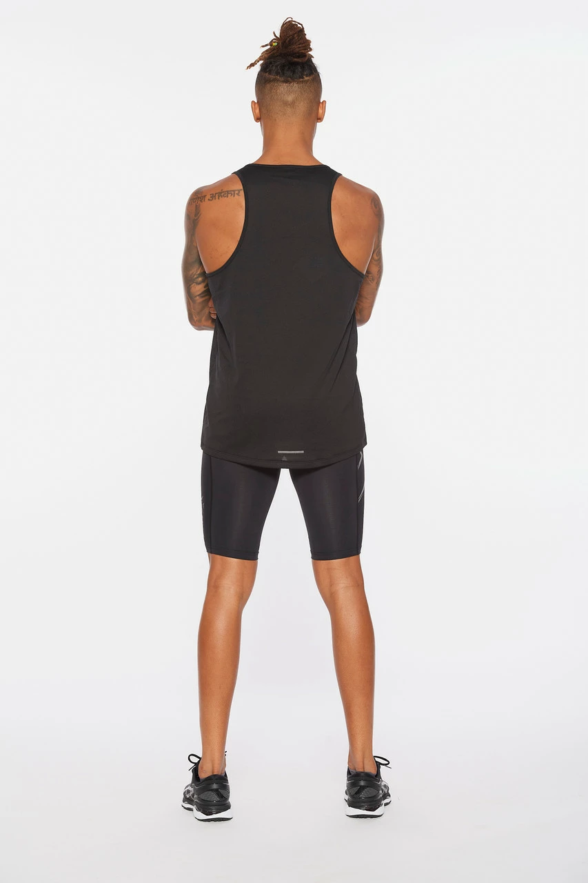 2XU - Light Speed Men's Tech Singlet - Black/Black Reflective - Image 2
