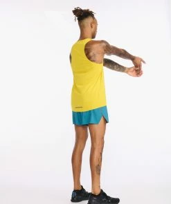 2XU - Light Speed Tech Singlet - Men's - Sulphur/Black Reflective 28 2XU - Light Speed Tech Singlet - Men's - Sulphur/Black Reflective -2XU-shop MR6501a SUL BRF 10 63285.1652689077