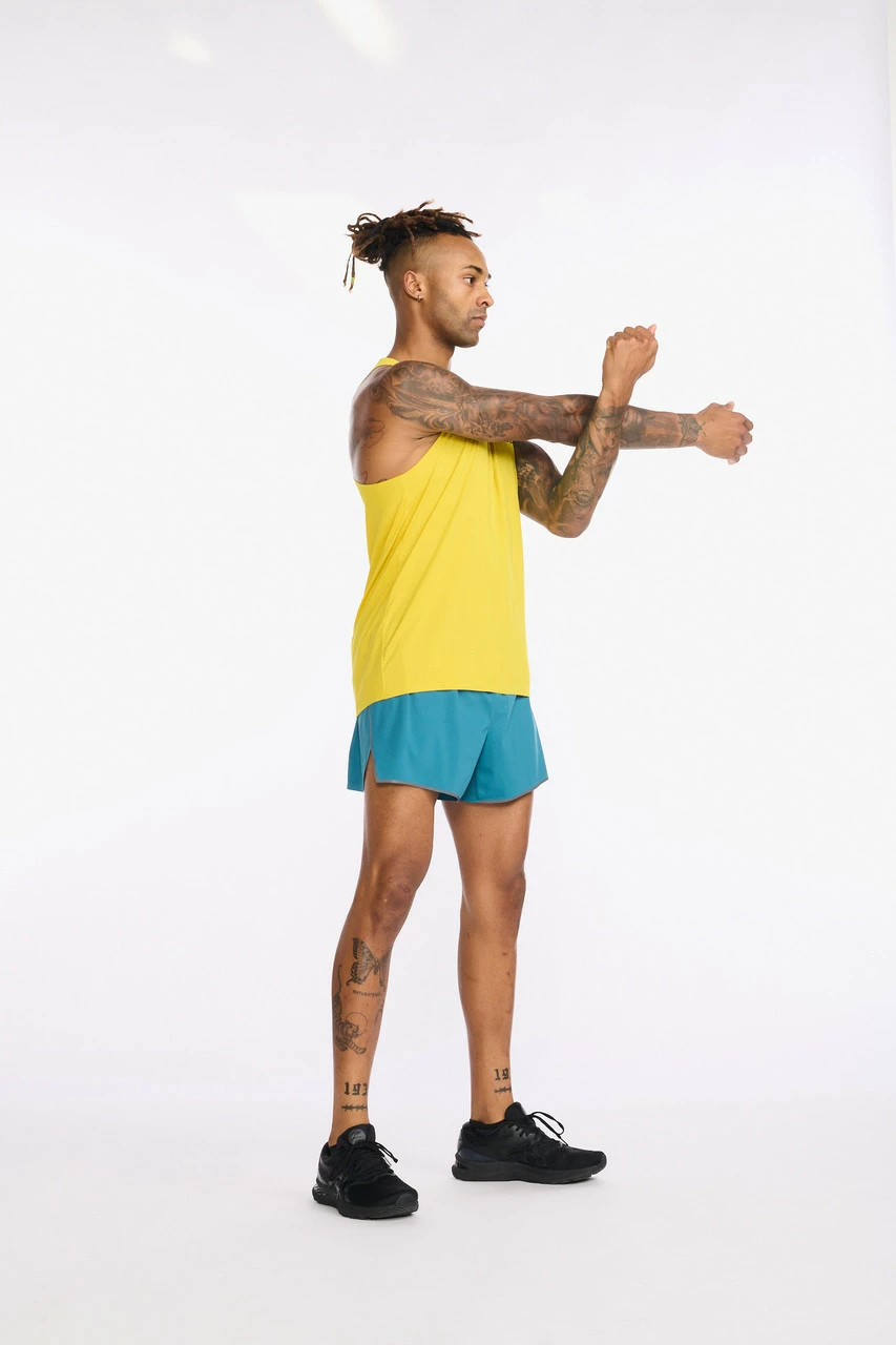 2XU - Light Speed Tech Singlet - Men's - Sulphur/Black Reflective 11 2XU - Light Speed Tech Singlet - Men's - Sulphur/Black Reflective - Image 11