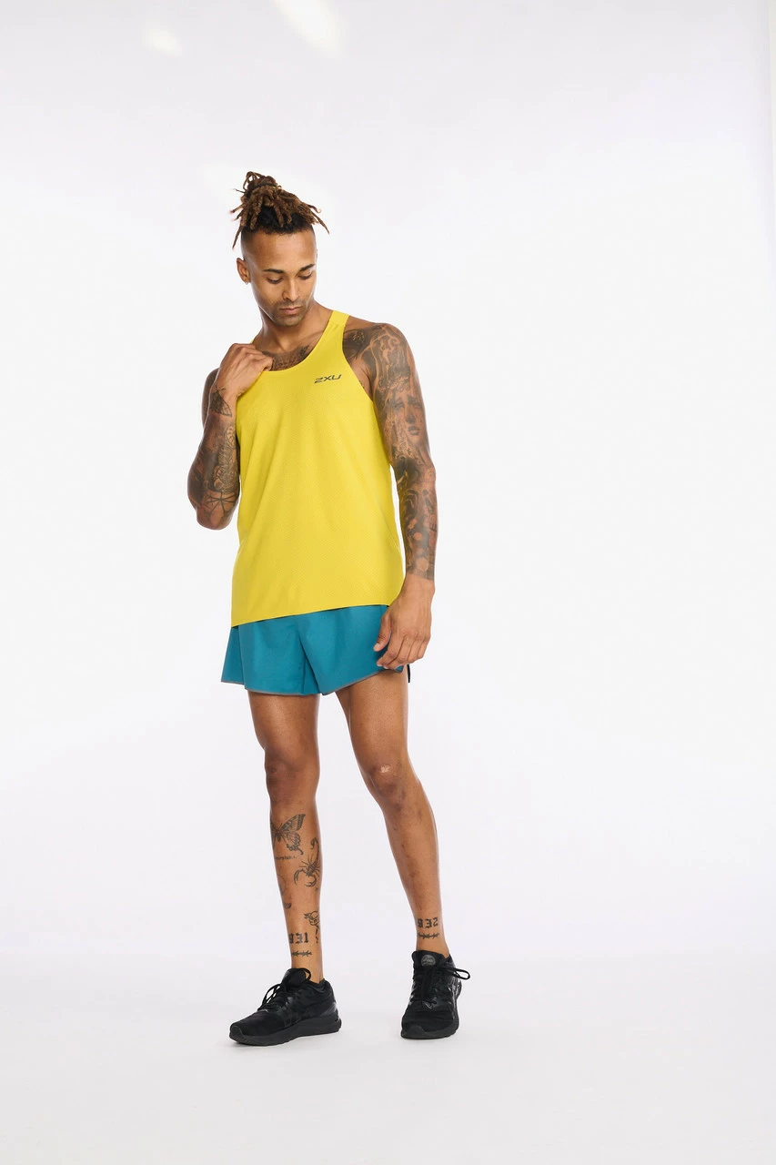 2XU - Light Speed Tech Singlet - Men's - Sulphur/Black Reflective 12 2XU - Light Speed Tech Singlet - Men's - Sulphur/Black Reflective - Image 12