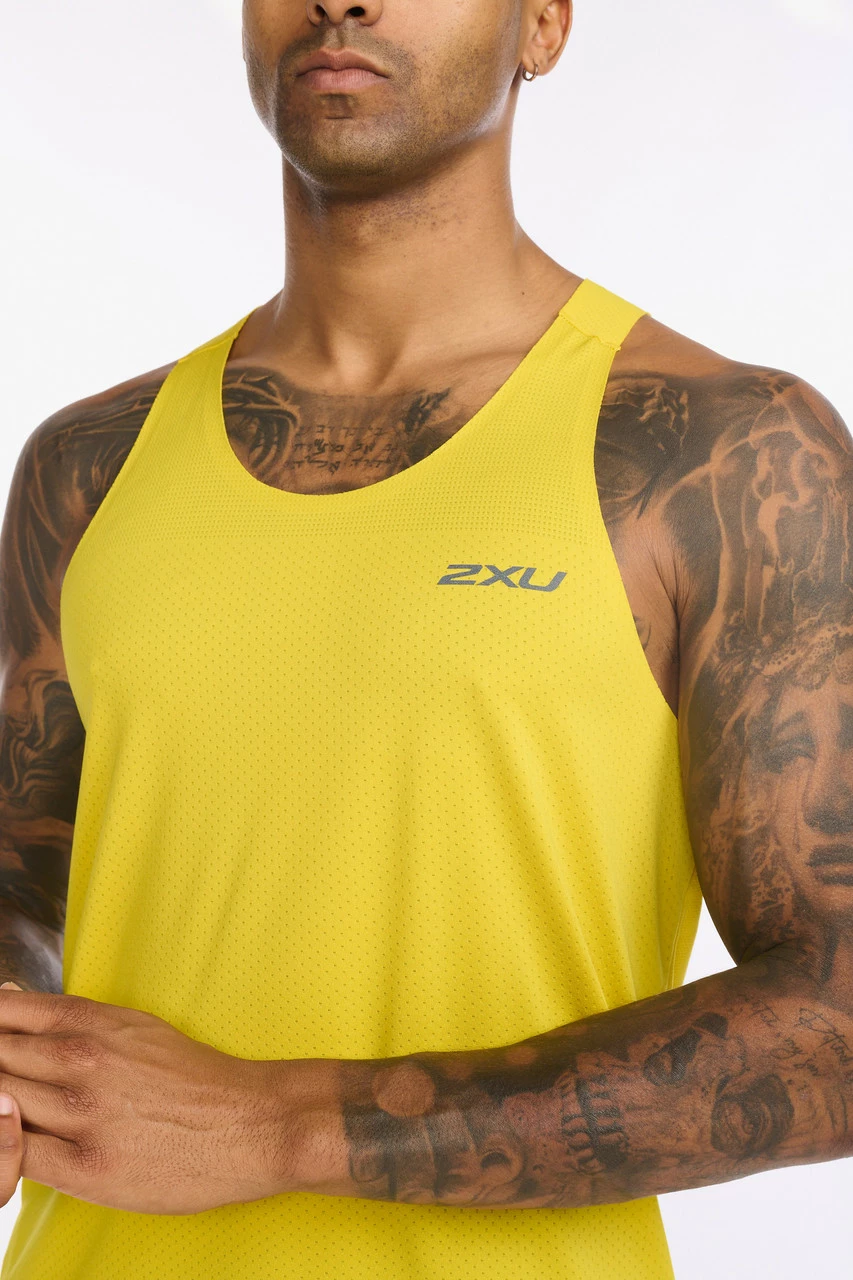 2XU - Light Speed Tech Singlet - Men's - Sulphur/Black Reflective 17 2XU - Light Speed Tech Singlet - Men's - Sulphur/Black Reflective - Image 17