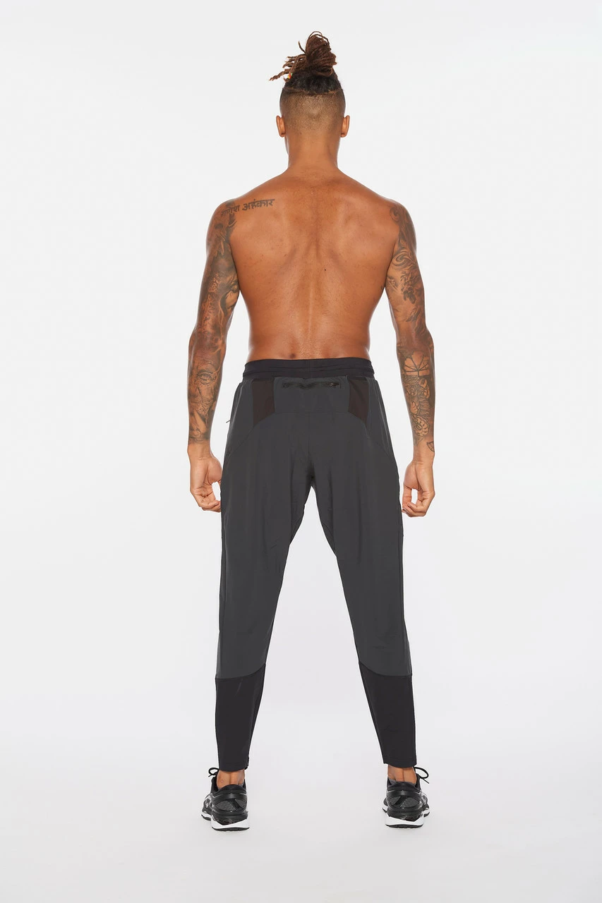 2XU - Light Speed Men's Joggers - Black/Black Reflective - Image 7