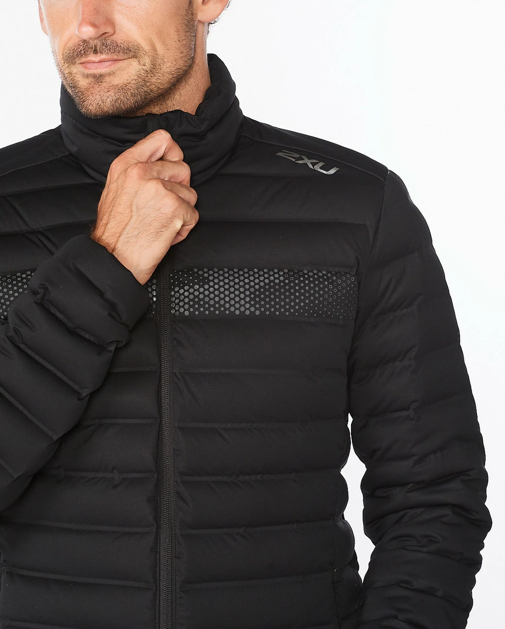 2XU - Ignition Men's Insulated Jacket - Black/Black Reflective - Image 15