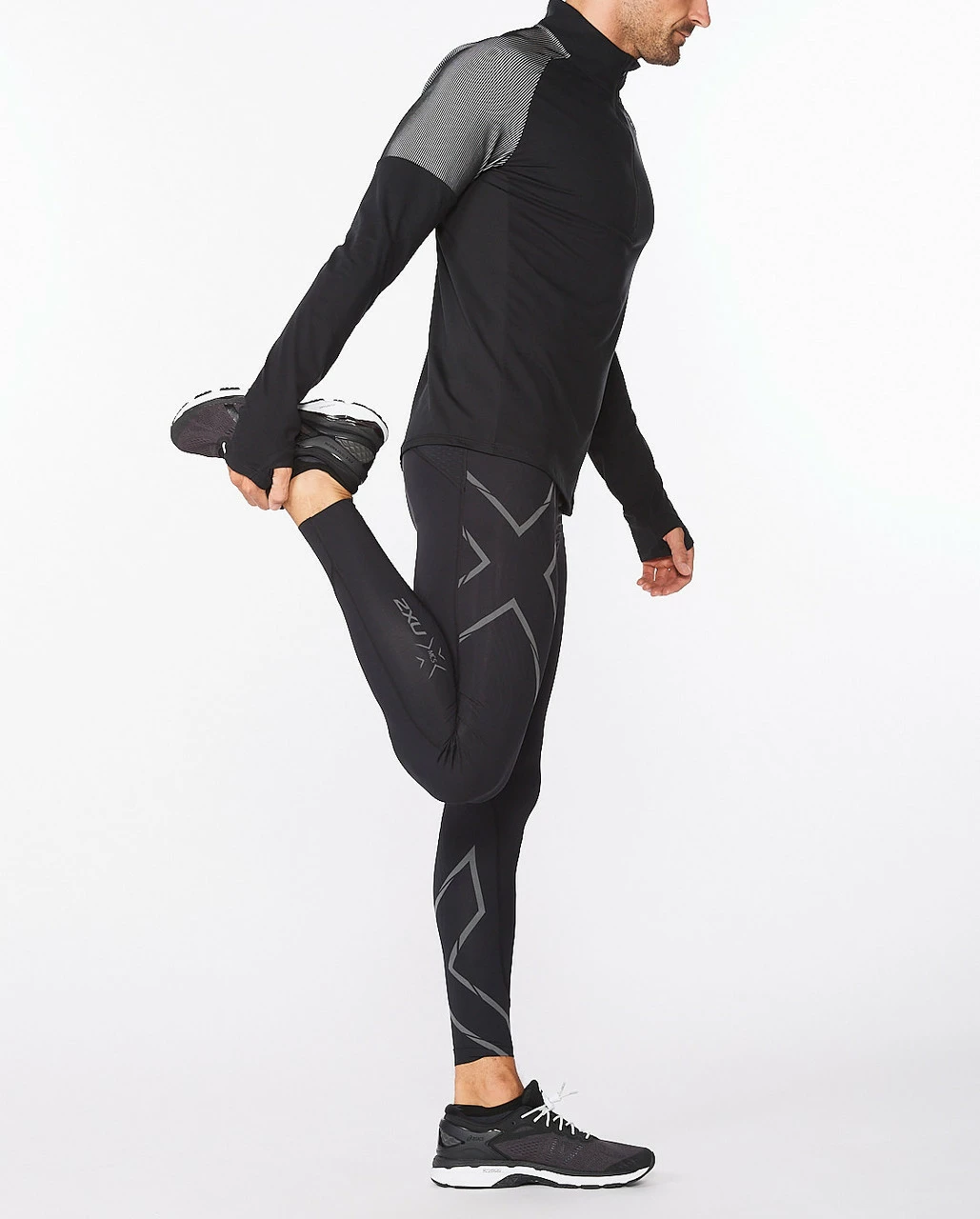 2XU - Light Speed Men's Half-Zip Top - Black/Silver Reflective - Image 2