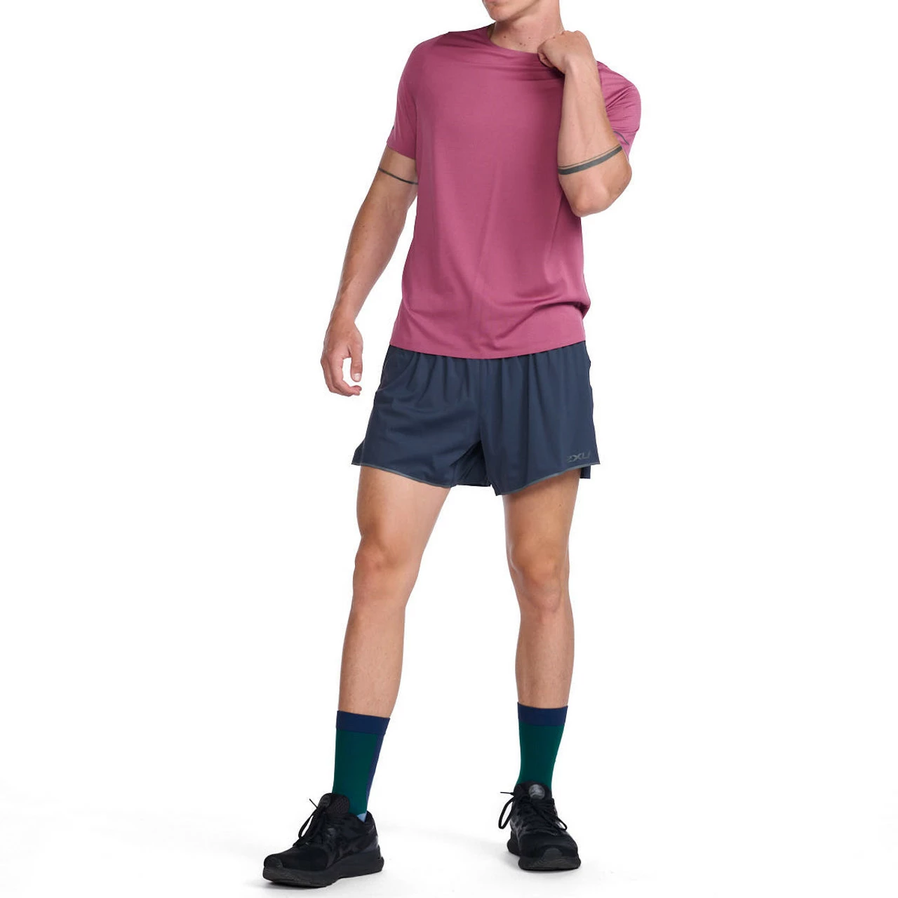 2XU - Light Speed Tech Tee - Men's - Rosewood/Black Reflective 3 2XU - Light Speed Tech Tee - Men's - Rosewood/Black Reflective - Image 3