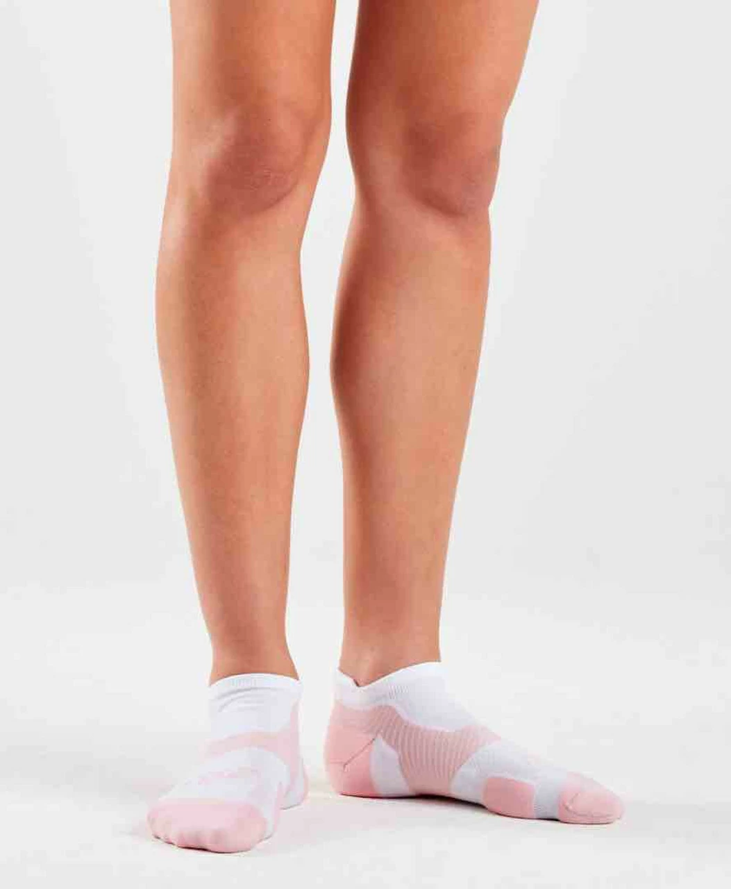 2XU - Vectr Light Cushion Crew Socks - Unisex- - Image 2