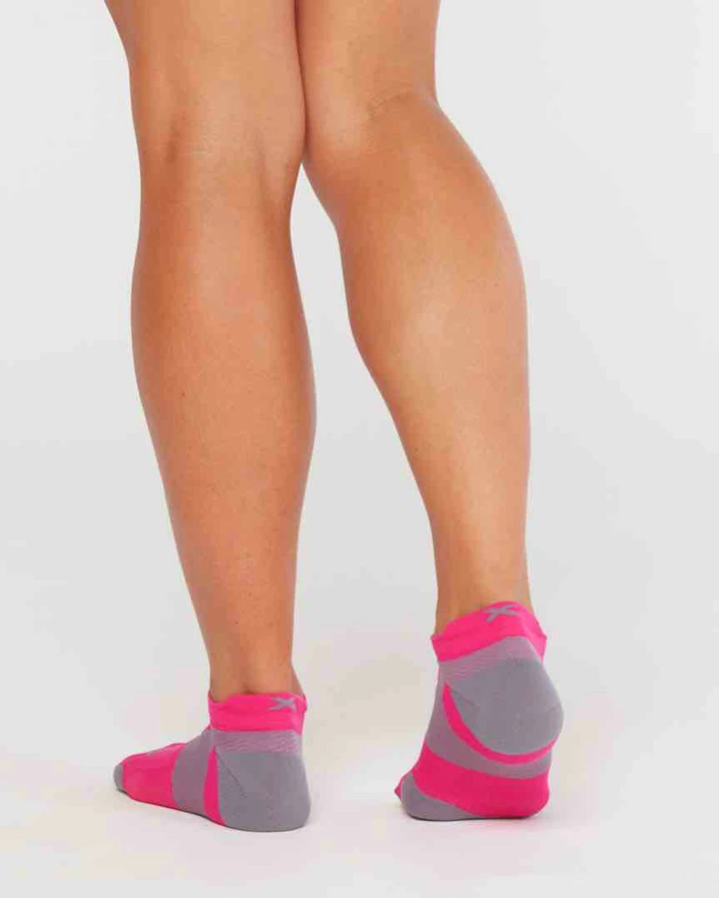 2XU - Vectr Light Cushion Crew Socks - Unisex- - Image 3