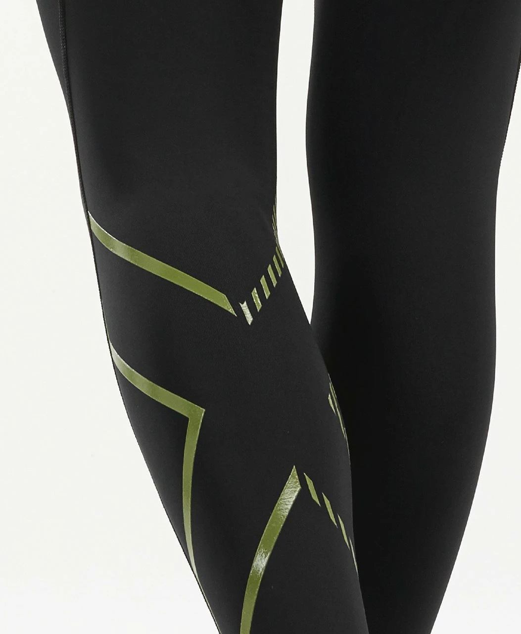 2XU - Bonded Mid-Rise Compression Tights - Women's - * - Image 13
