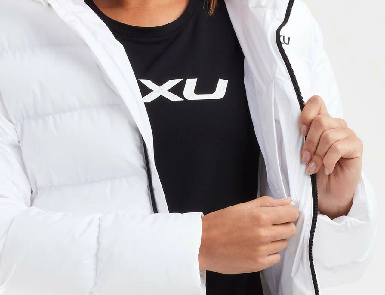 2XU - Women's UTILITY Insulation Jacket - White/Black - Autumn/Winter - Image 6