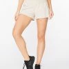 2XU - Aero Women's 2-In-1 3in Shorts - Oatmeal/Oatmeal Reflective