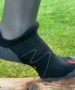 MOGGANS - No Show Socks - Black - Unisex 8 MOGGANS - No Show Socks - Black - Unisex -2XU-shop no show side 2 800x600 18970.1625488828